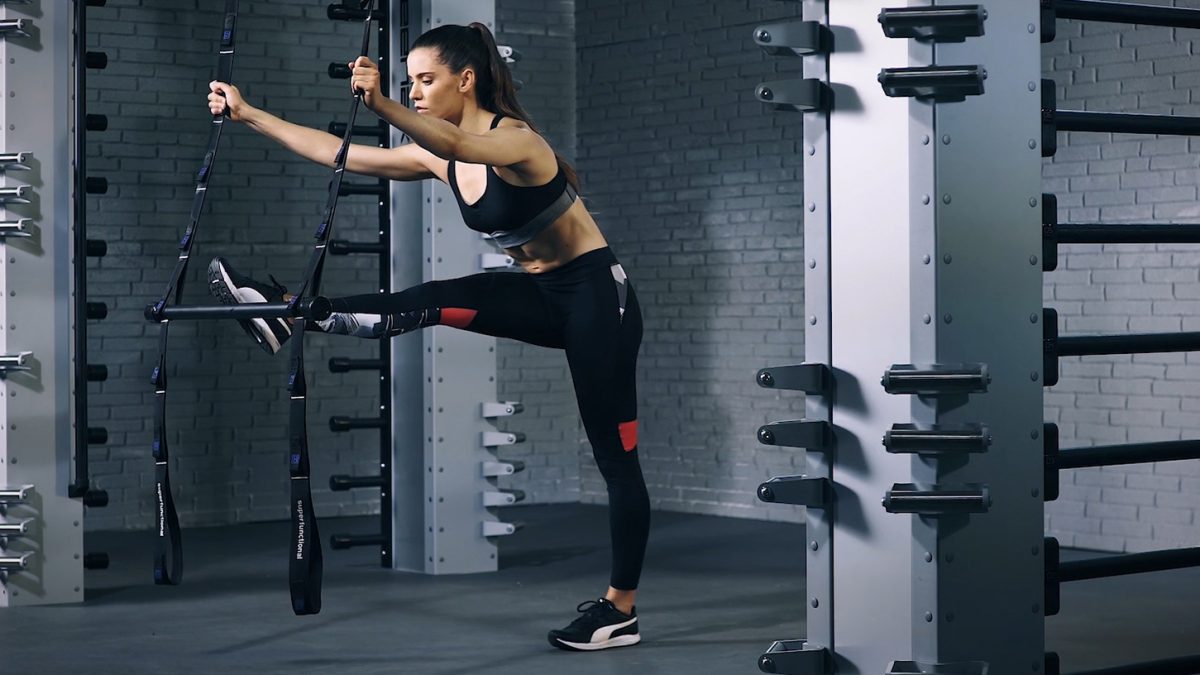 hamstring stretch - étirement-des-ischio-jambiers - Oberschenkeldehnung - EVO Fitness
